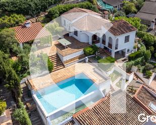 Vista exterior de Casa o xalet en venda en Cervelló amb Aire condicionat, Calefacció i Jardí privat