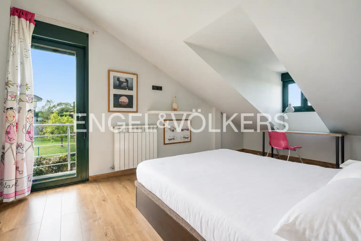 Bedroom of Houses for sale in Cudillero  with Heating, Private garden and Terrace