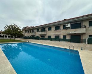 Swimming pool of Planta baja for sale in Sanxenxo  with Heating, Private garden and Parquet flooring