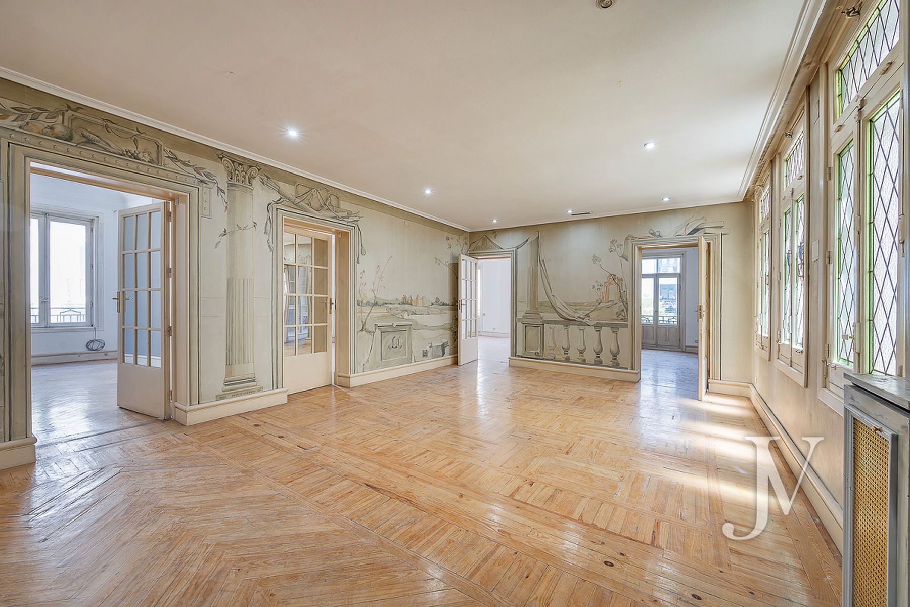 Flat for sale in  Madrid Capital  with Air Conditioner, Heating and Balcony
