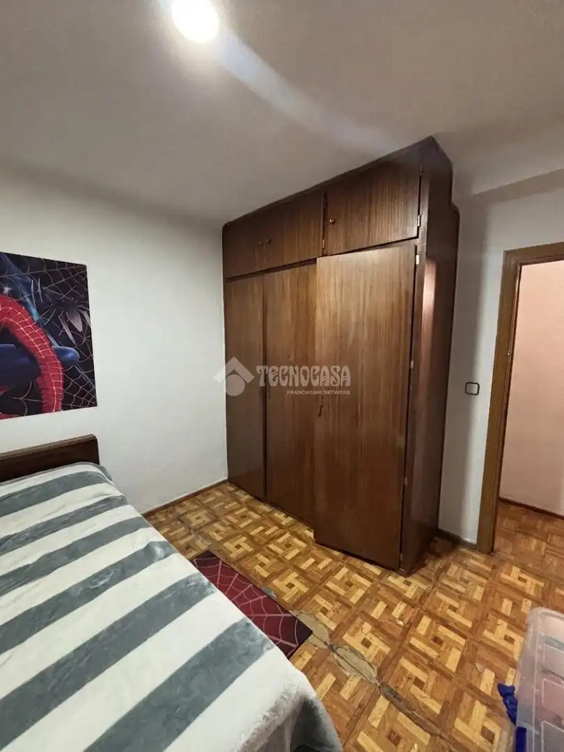 Bedroom of Flat for sale in Madrid  with Air Conditioner and Balcony