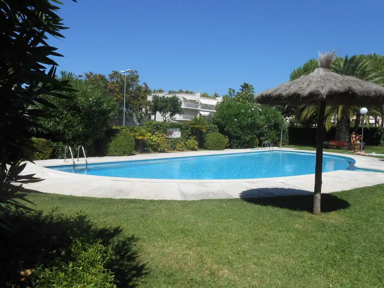 Piscina de Apartamento en venta en Sant Feliu de Guíxols con Aire acondicionado, Calefacción y Terraza