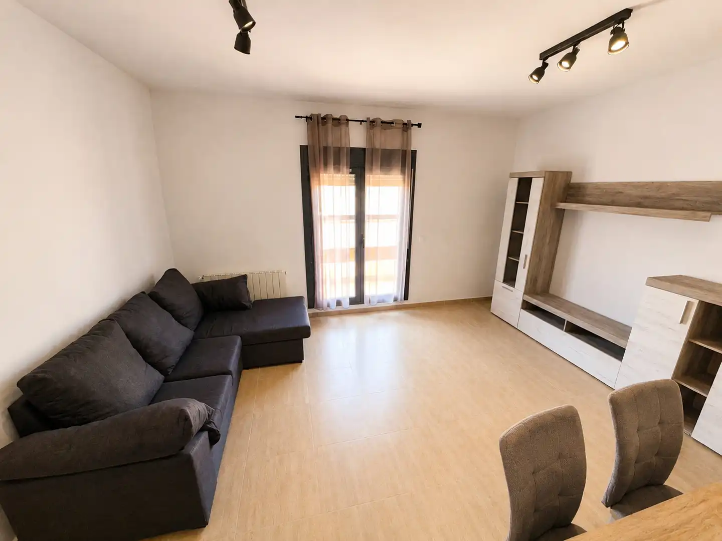 Sala d'estar de Àtic en venda en Tomelloso amb Terrassa i Moblat