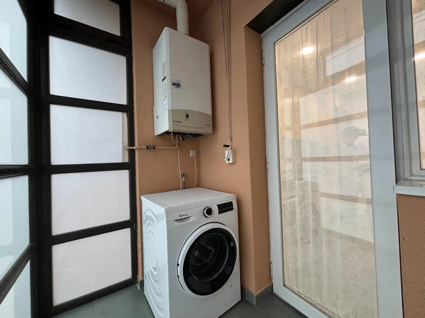Terrasse von Wohnung zur Miete in Hortaleza