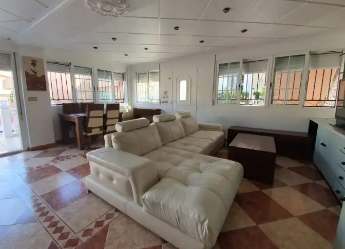 Sala de estar de Casa o chalet en venta en Torrevieja con Aire acondicionado, Calefacción y Jardín privado