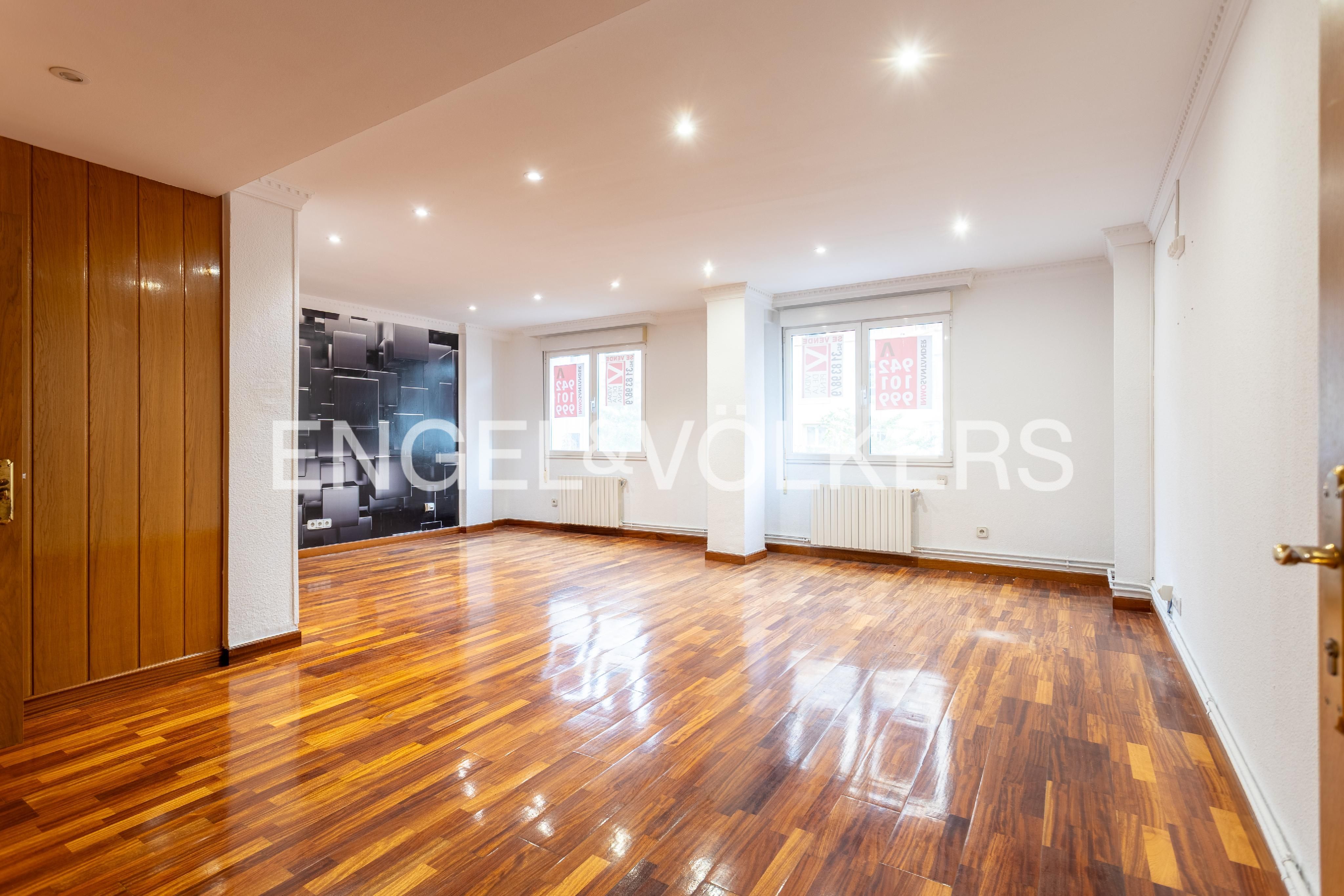 Living room of Apartment for sale in Santander  with Heating