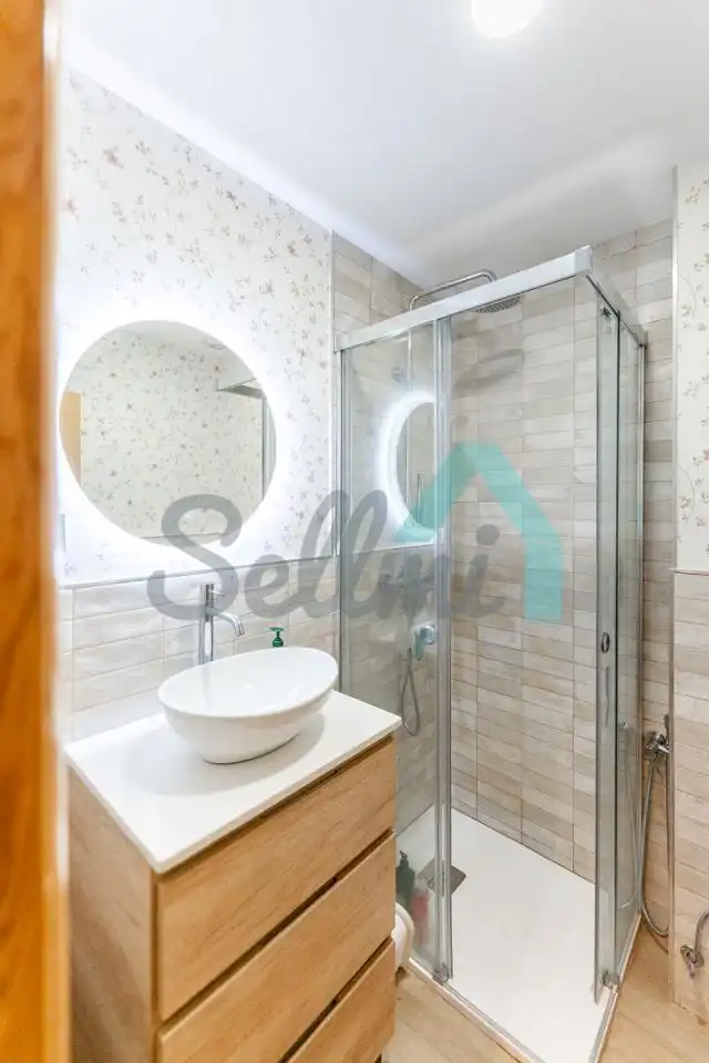 Bathroom of Flat for rent in Siero  with Heating, Terrace and Furnished