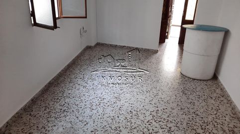 Foto 3 de Casa adosada en venda a El Carmen - La Barrera, Lucena