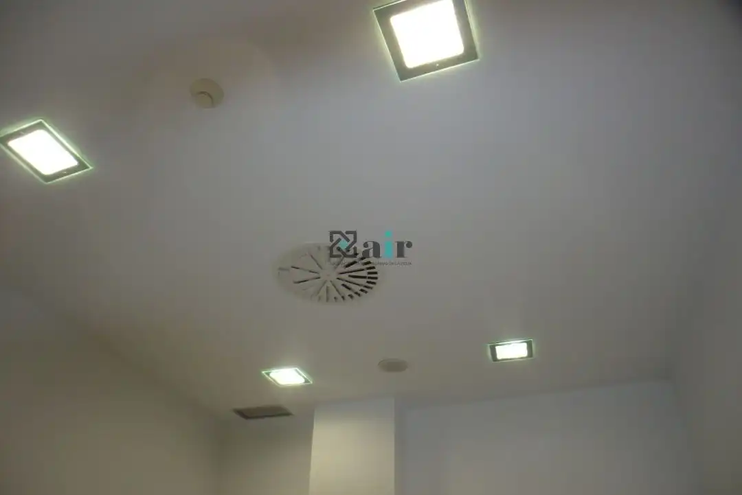 Business premises to rent in Calle Lardero, imagen 7