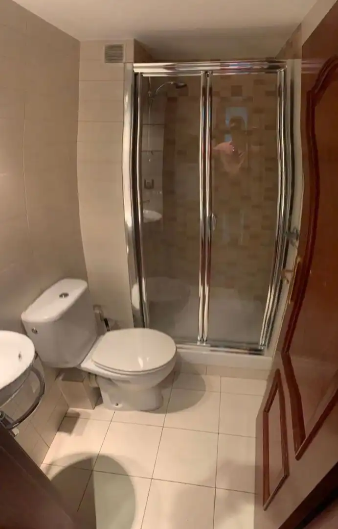 Badezimmer von Wohnung zum Verkauf in Ripollet