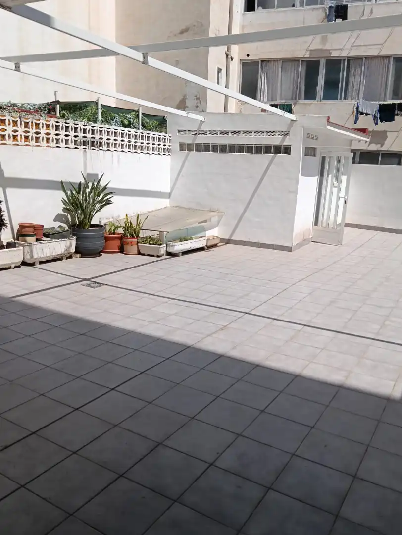 Wohnung mit Terrasse zum Verkauf in Carrer del Poeta Llorente 17, imagen 2
