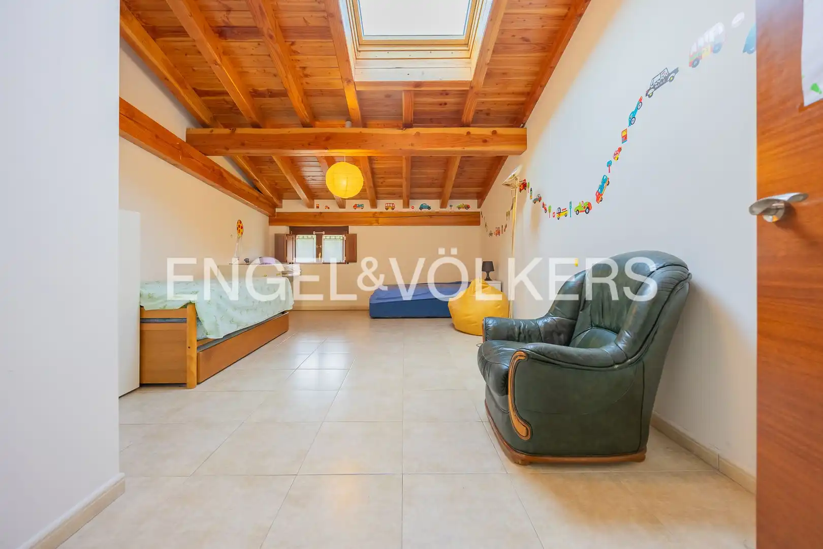 Sala d'estar de Casa o xalet en venda en Elorrio amb Calefacció, Jardí privat i Terrassa