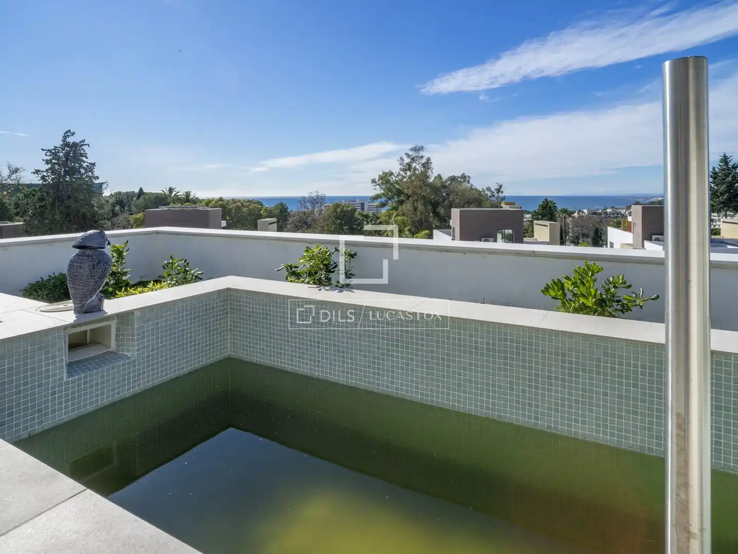 Piscina de Casa o chalet en venta en Marbella con Aire acondicionado, Calefacción y Jardín privado