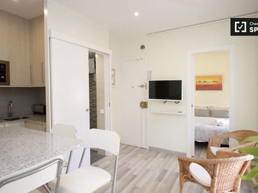 Appartamento con balcone in affitto a Ciutat Vella