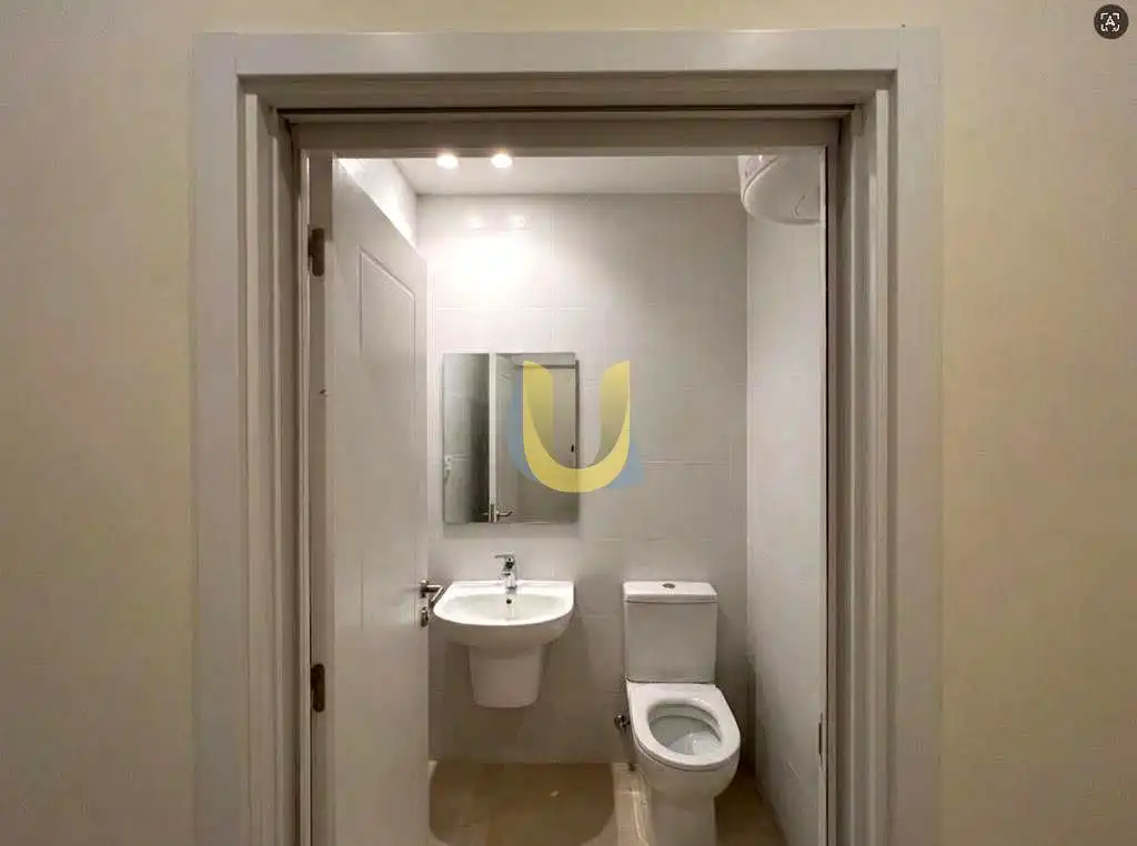 Baño de Local de alquiler en Madrid