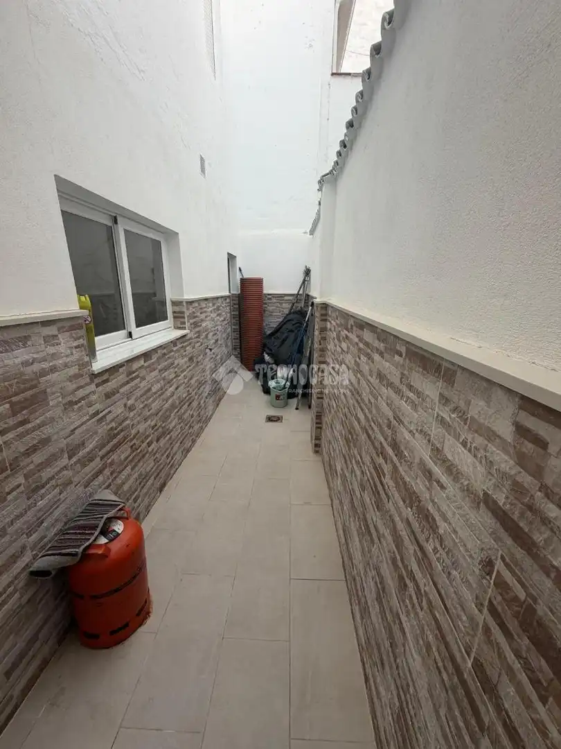 Haus oder Chalet zum Verkauf in Lucena mit Möbliert