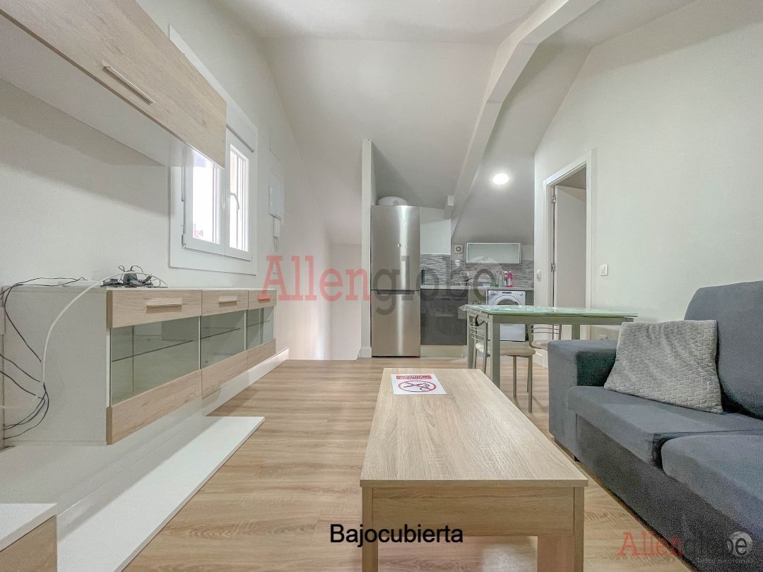 Bedroom of Building for sale in Oviedo 