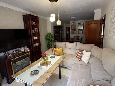 Piso con balcón en venta en Madre de Dios - Vallesequillo