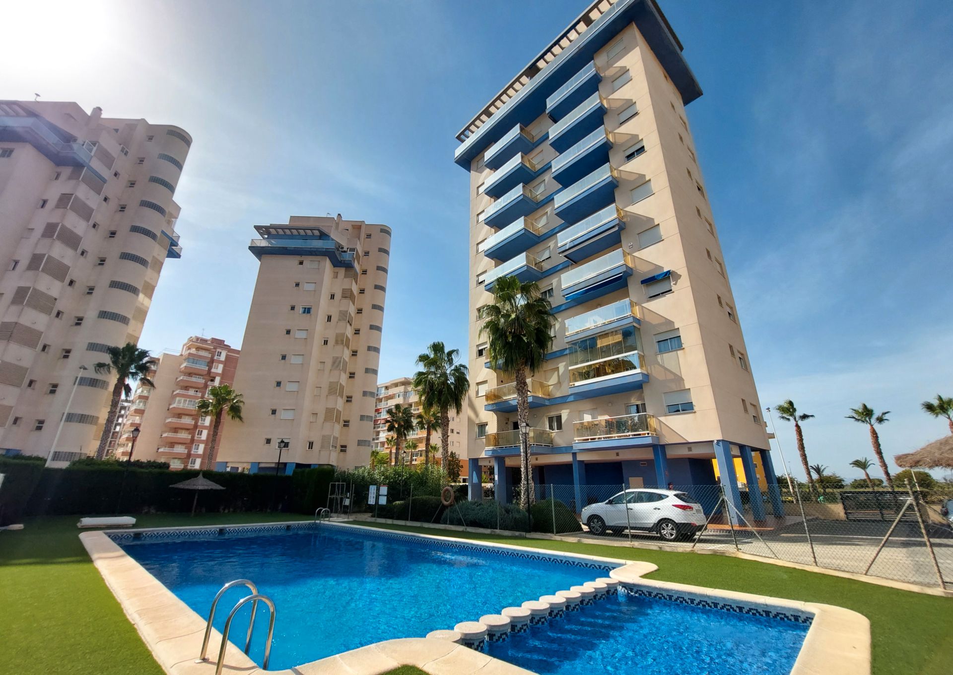 Swimming pool of Apartment for sale in Guardamar del Segura  with Terrace, Furnished and Oven
