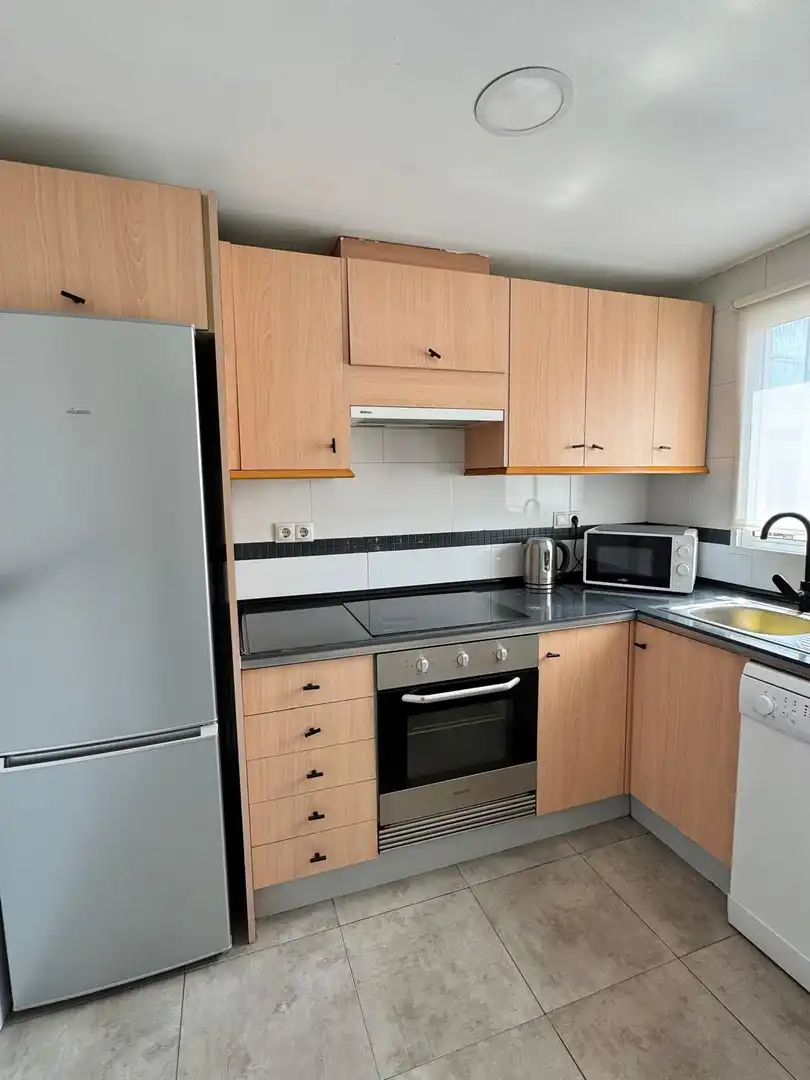 Cocina de Piso de alquiler en Valencia con Aire acondicionado, Calefacción y Amueblado