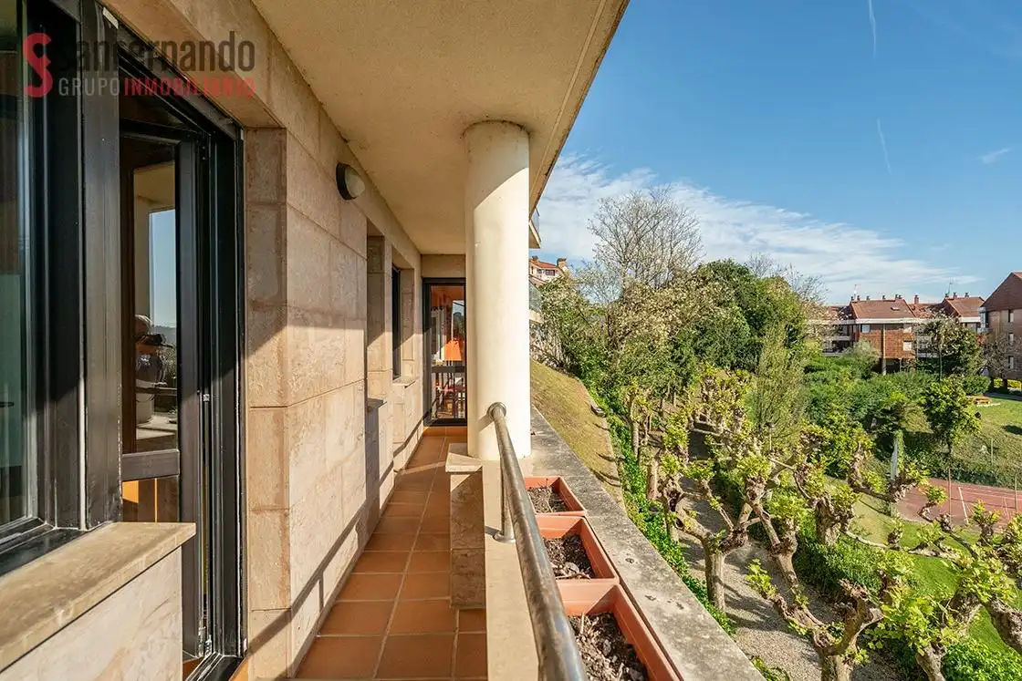 Terraza de Planta baja en venta en Suances con Calefacción y Balcón