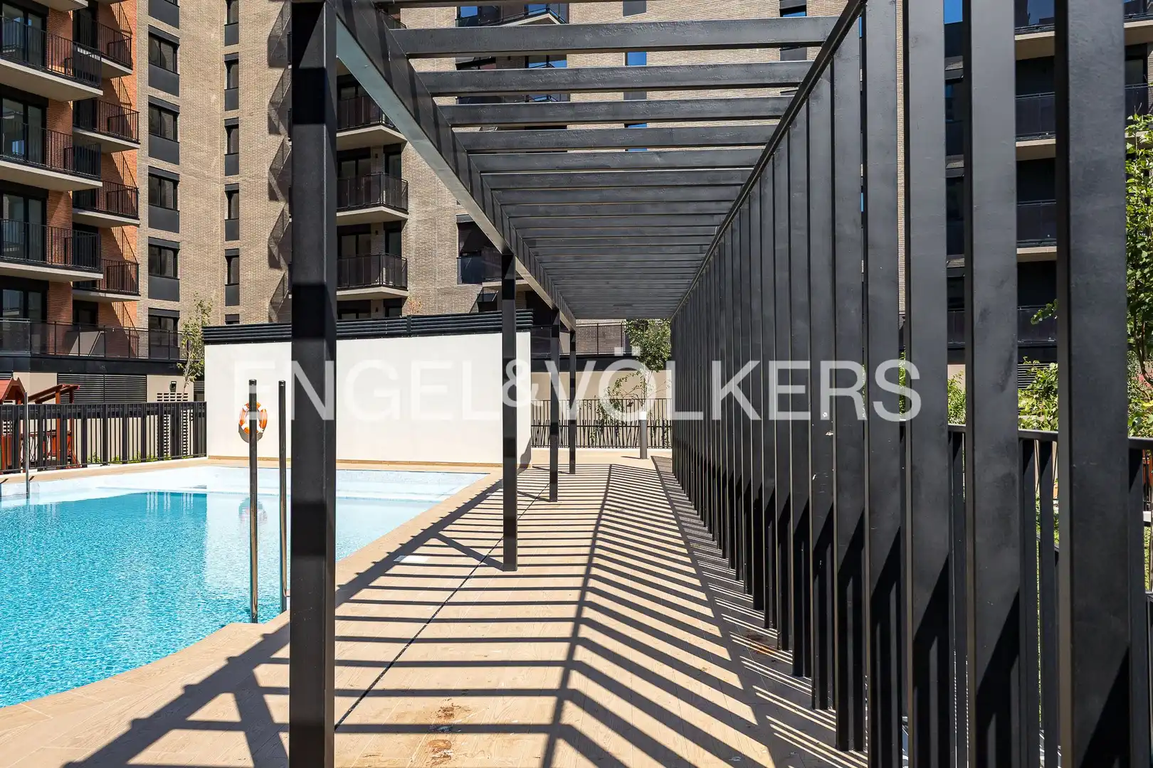 Piscina de Pis de lloguer en Barcelona amb Calefacció i Parquet