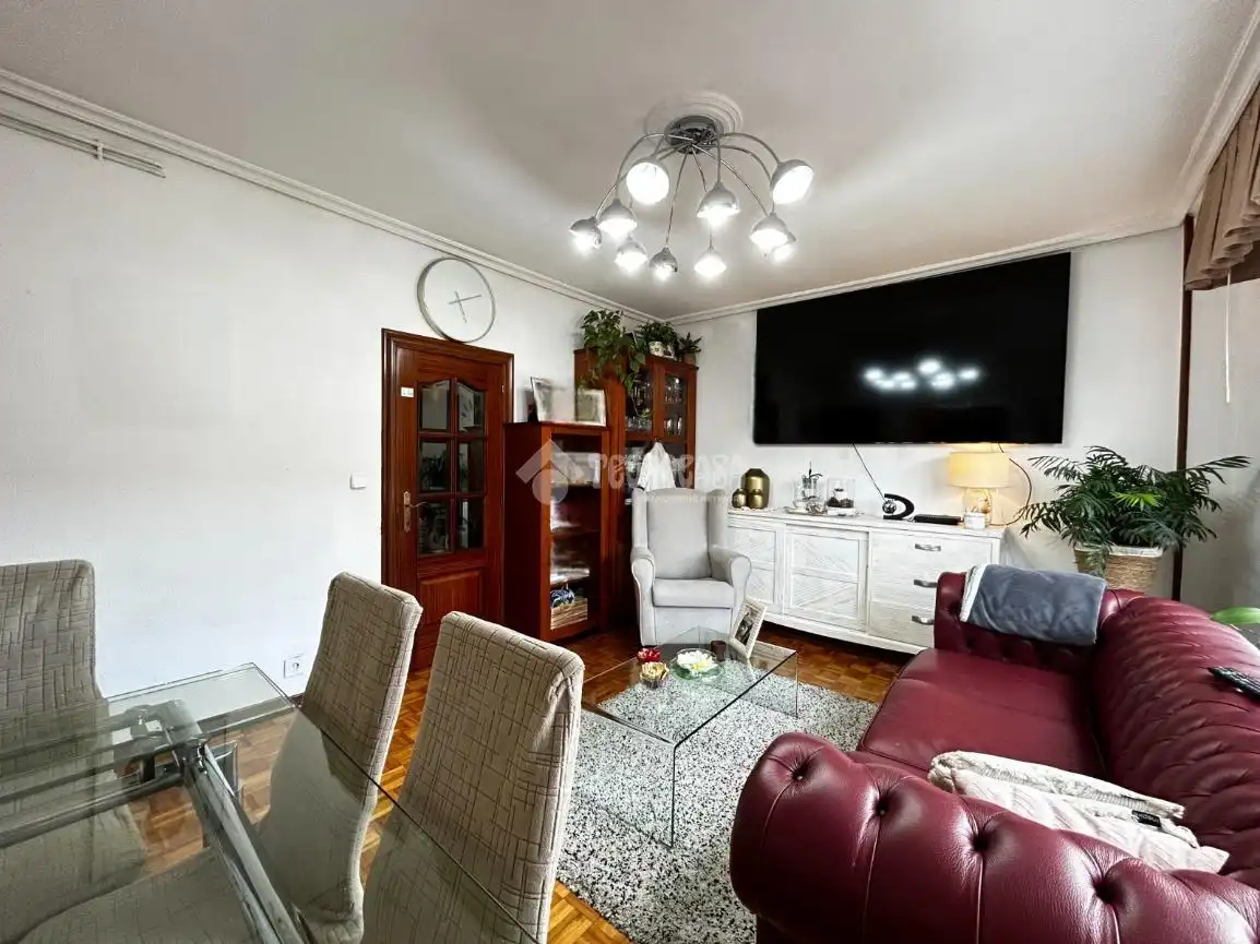 Flat for sale in Alisal - San Román, imagen 3