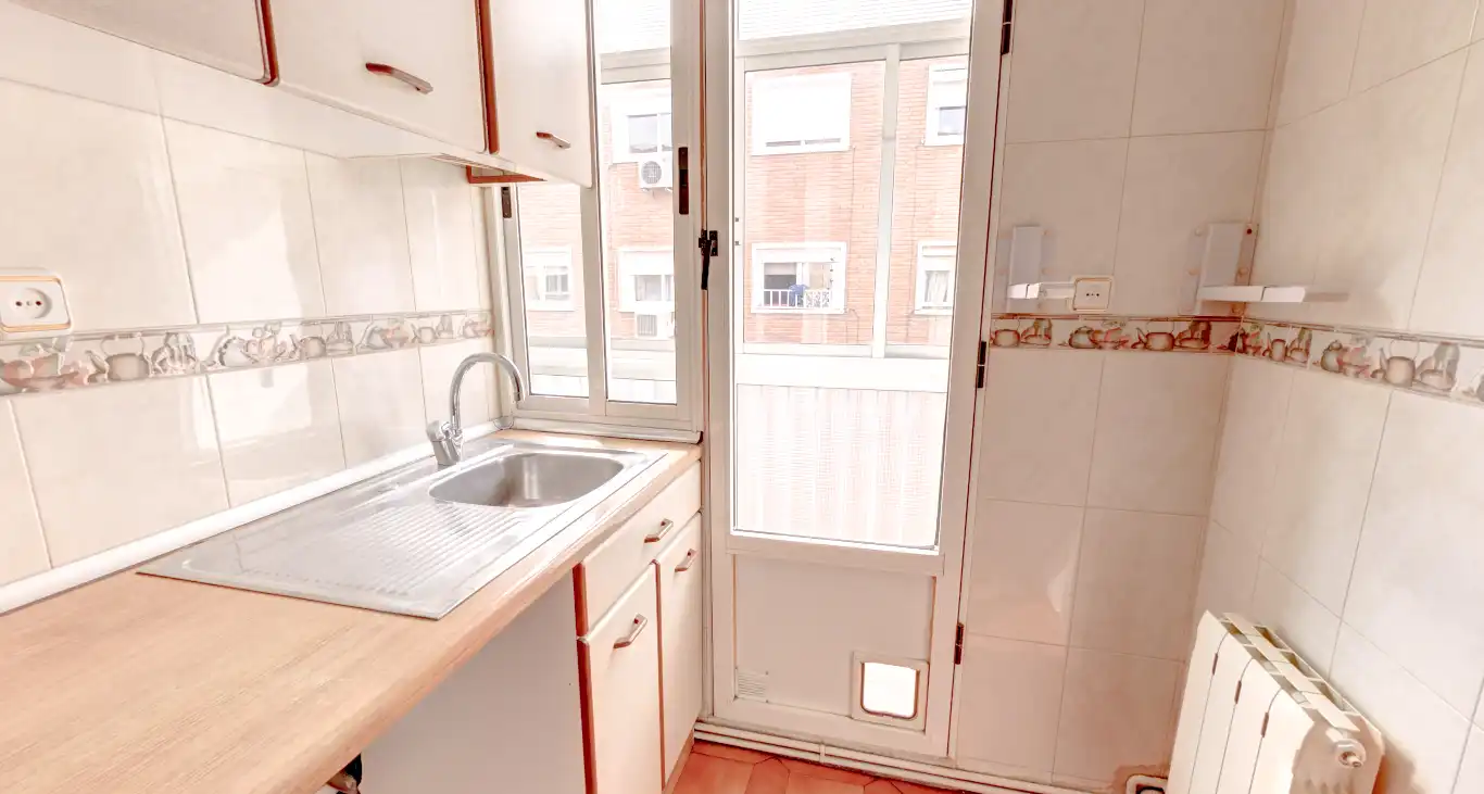 Kitchen of Flat for sale in Zaragoza  with Heating