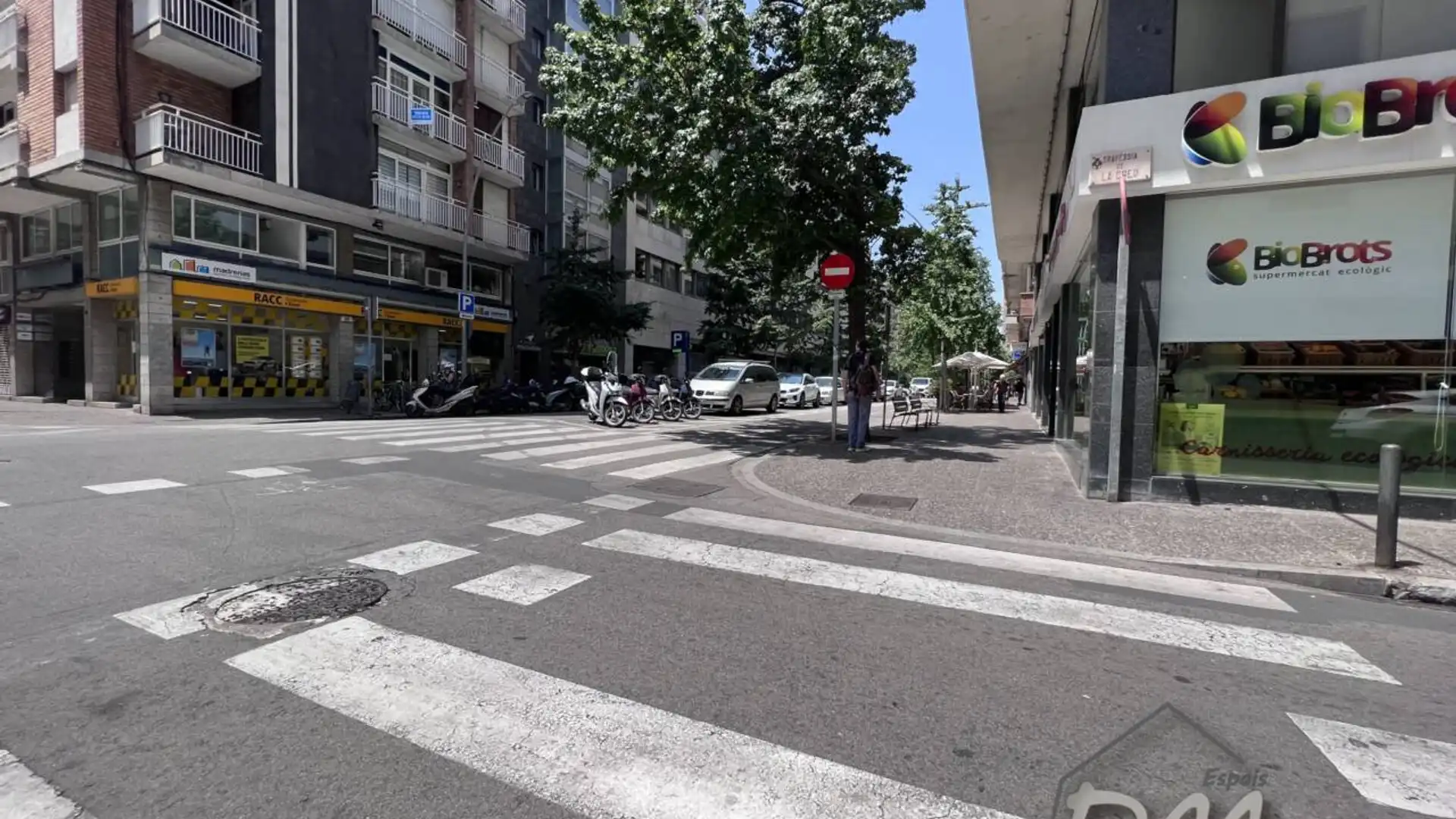 Vista exterior de Garatge de lloguer en Girona Capital