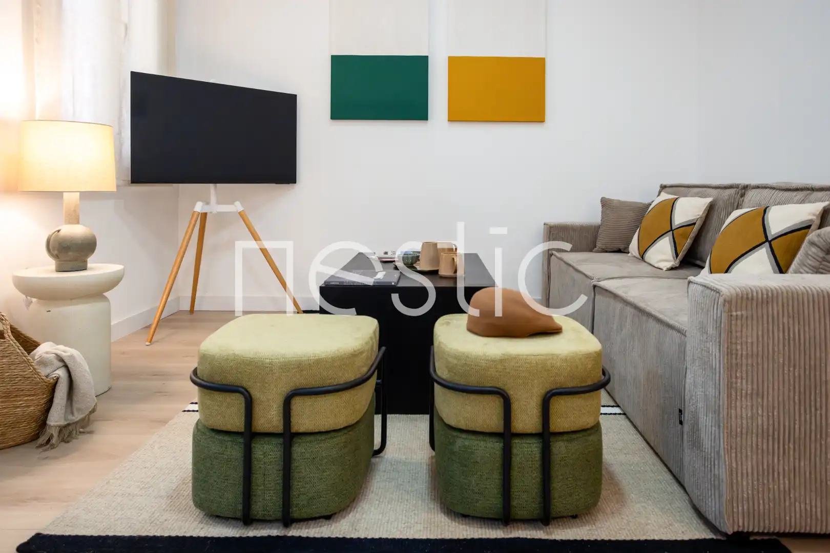 Sala de estar de Apartamento de alquiler en Madrid con Aire acondicionado, Calefacción y Amueblado