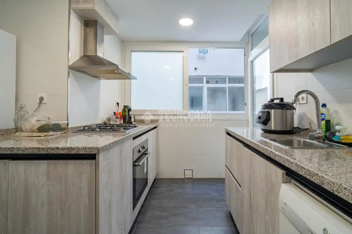 Cocina de Piso en venta en Granada