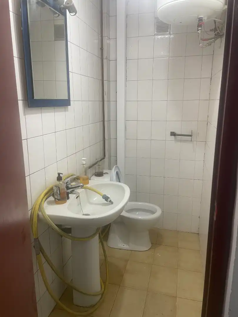 Bathroom of Industrial buildings for rent in Zaragoza
