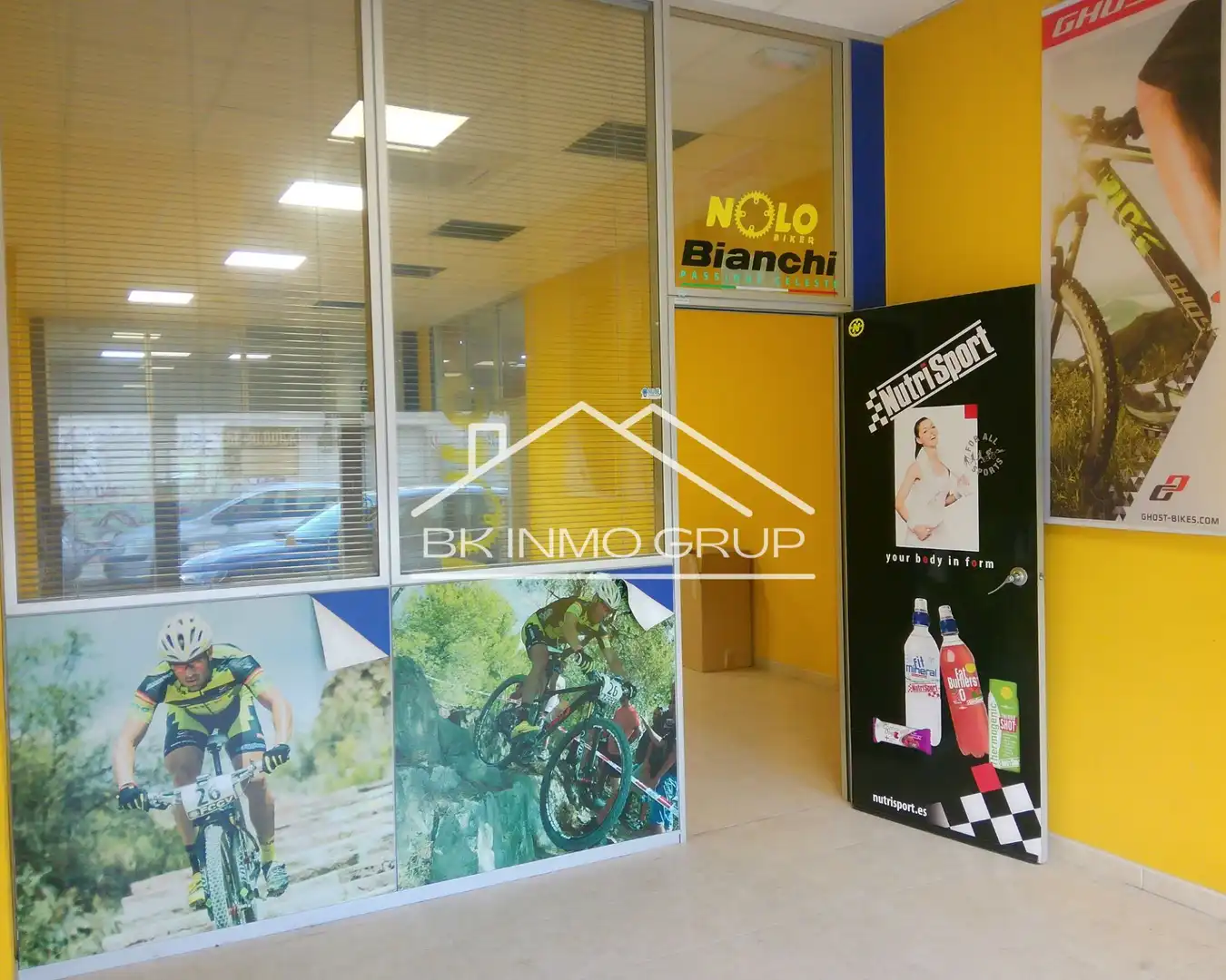 Local comercial en alquiler en Carrer de Francisco Pizarro, imagen 2