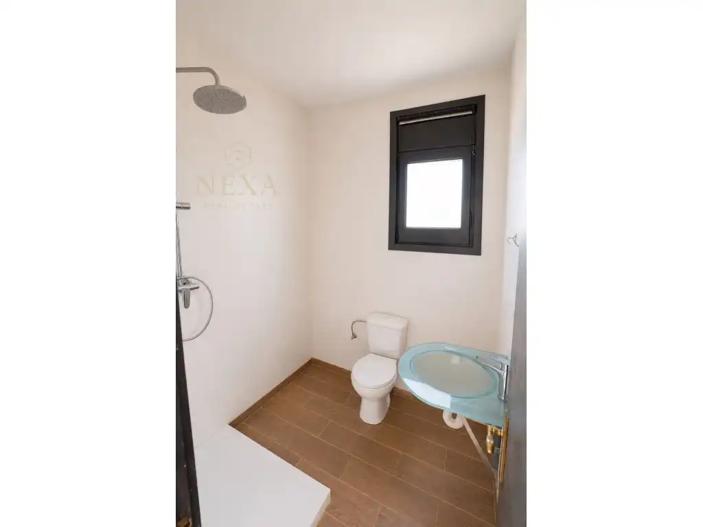 Baño de Piso en venta en Sant Hilari Sacalm con Terraza, Horno y Balcón