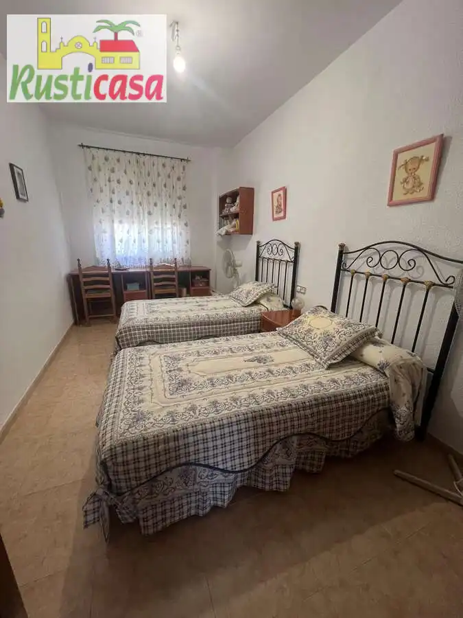 Habitación de Casa o chalet en venta en Baños de la Encina con Terraza, Amueblado y Balcón