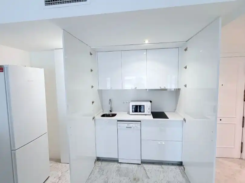 Kitchen of Flat for sale in Nueva Andalucía