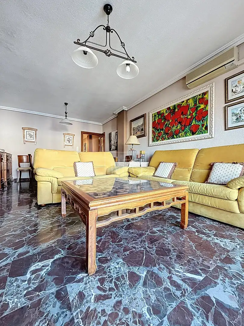 Piso con terraza en venta en SAN JUAN DE DIOS, imagen 2