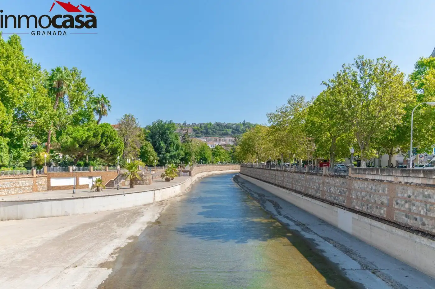 Exterior view of Commercial properties for sale in Granada  with Air Conditioner and Furnished