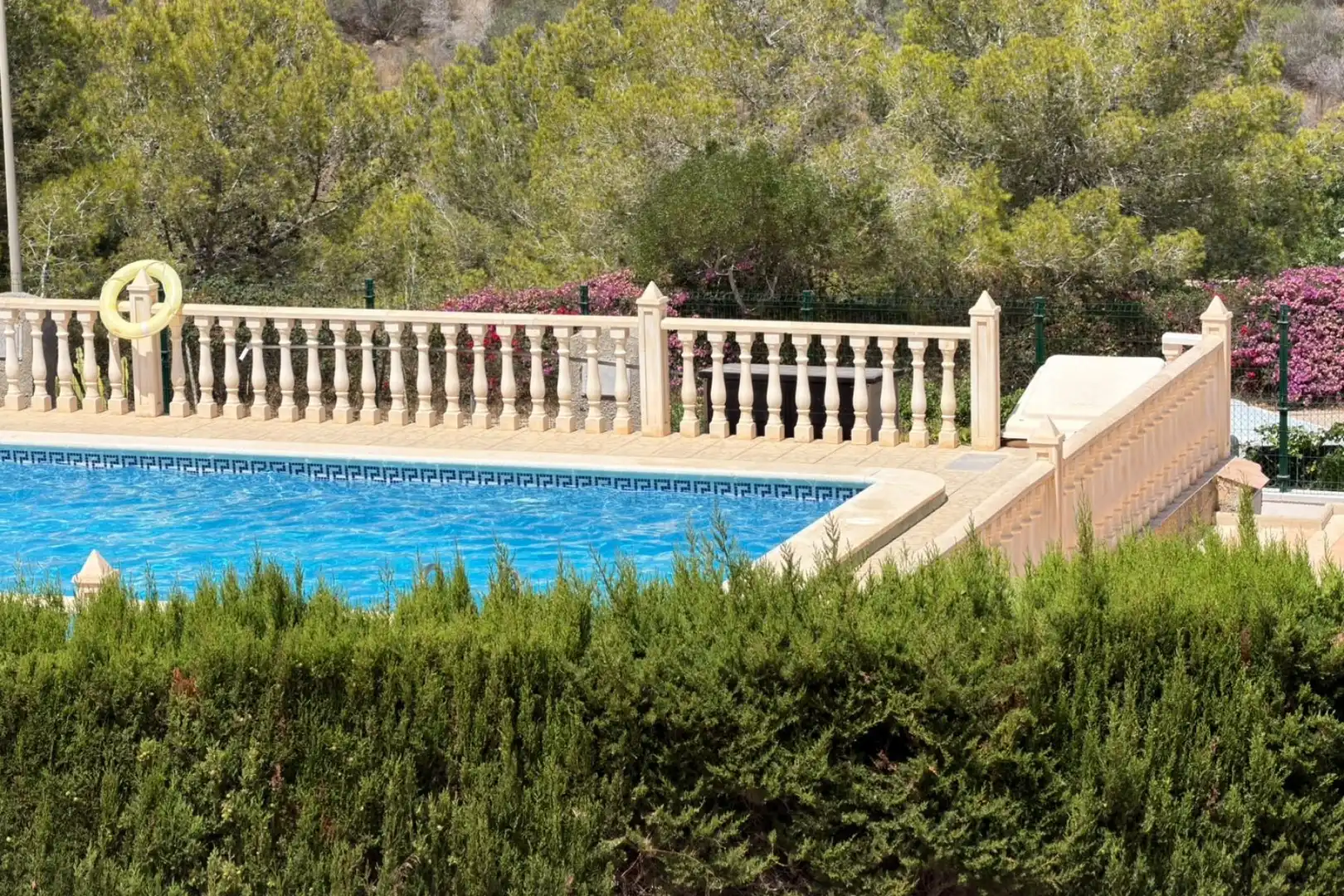 Piscina de Estudi en venda en Torrevieja amb Moblat, Rentadora i Piscina comunitària