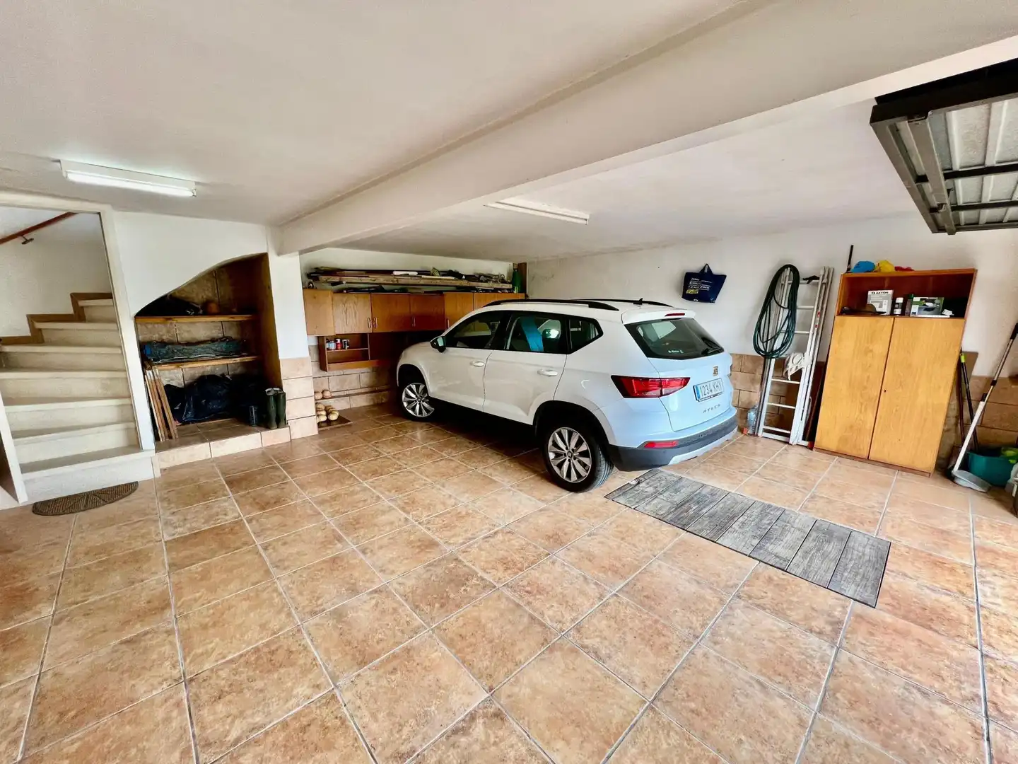 Aparcament de Casa o xalet en venda en Riudarenes amb Aire condicionat, Terrassa i Piscina