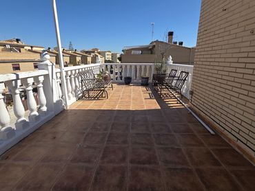 Casa con piscina en venta en Almenara - CL MERCEDES GONZALEZ CUBANA 7 Pl:00 Pt:E0 7