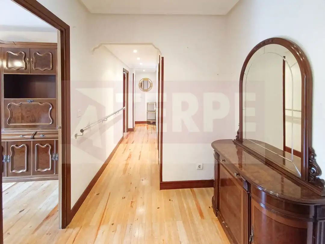 Piso en venta en Lezo con Calefacción, Trastero y Balcón