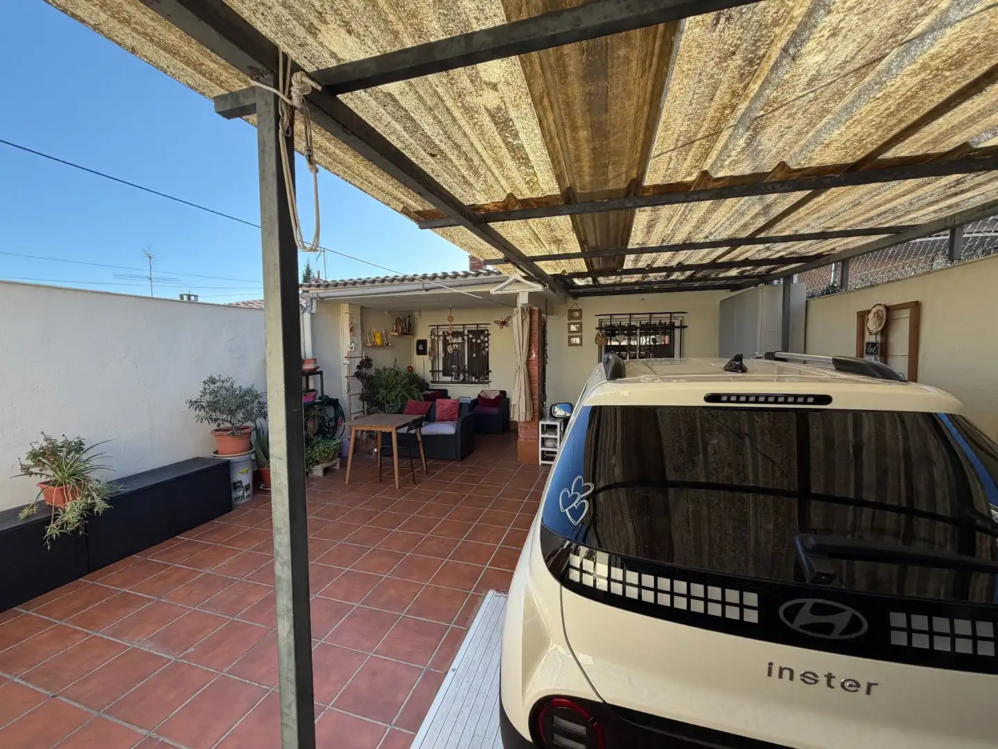 Vista exterior de Casa adosada en venda en Esparreguera amb Calefacció, Jardí privat i Terrassa