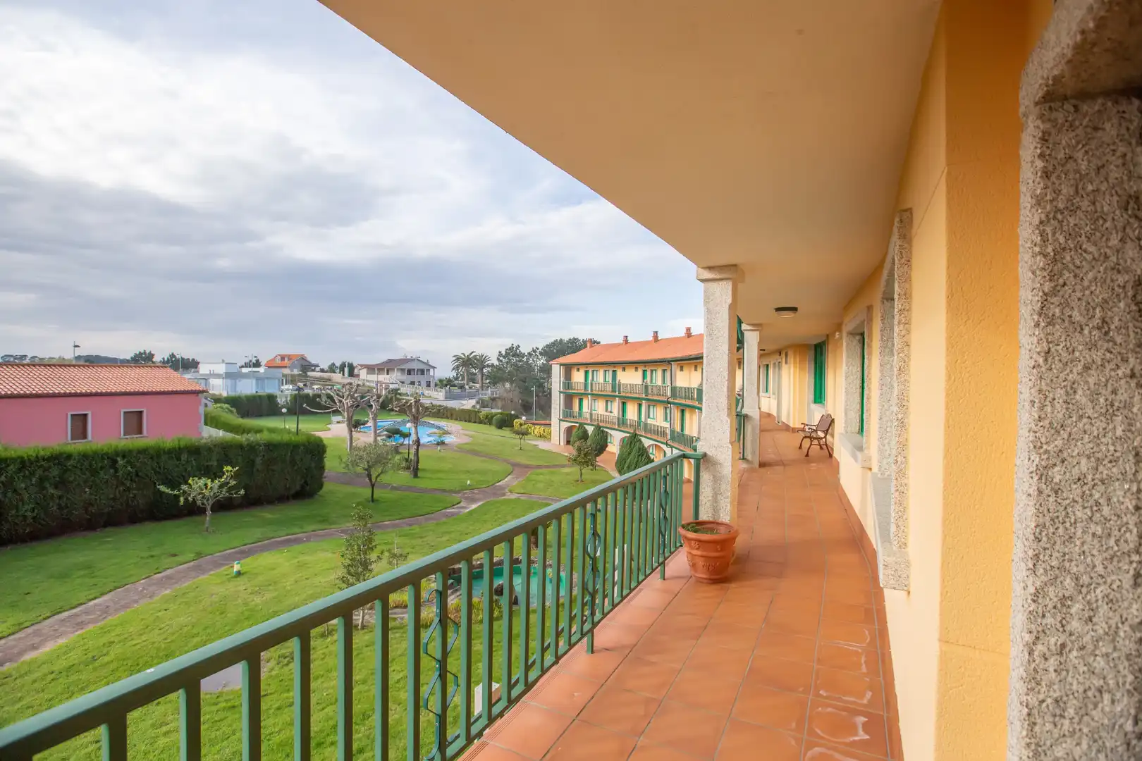 Vista exterior de Apartament en venda en Sanxenxo amb Terrassa, Traster i Moblat