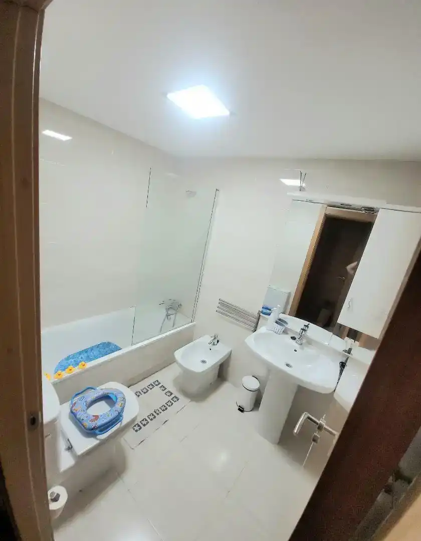Bathroom of Flat for rent in A Illa de Arousa 
