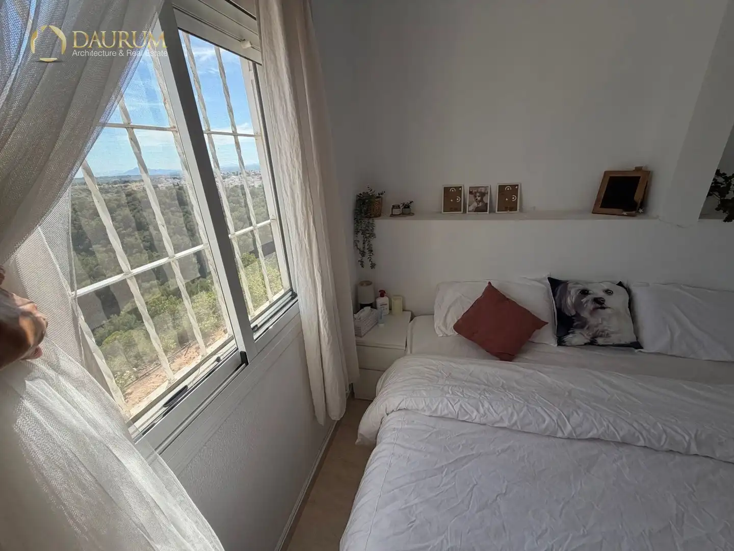 Schlafzimmer von Dachboden zum Verkauf in Santa Pola mit Klimaanlage, Heizung und Terrasse