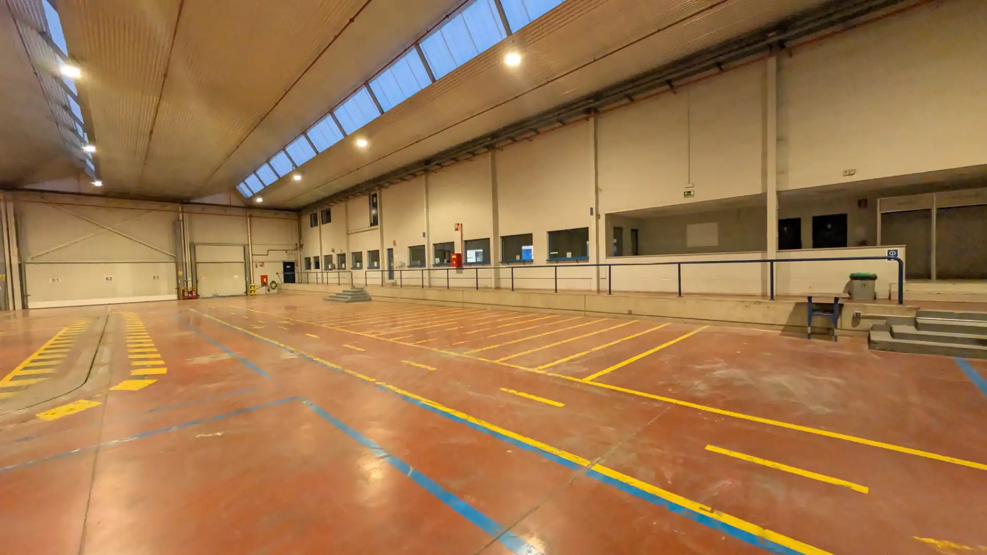 Aparcament de Nau industrial de lloguer en Zaragoza amb Calefacció i Alarma