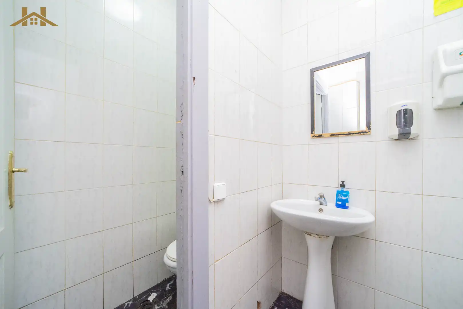 Baño de Local en venta en Santa Cruz del Retamar con Amueblado