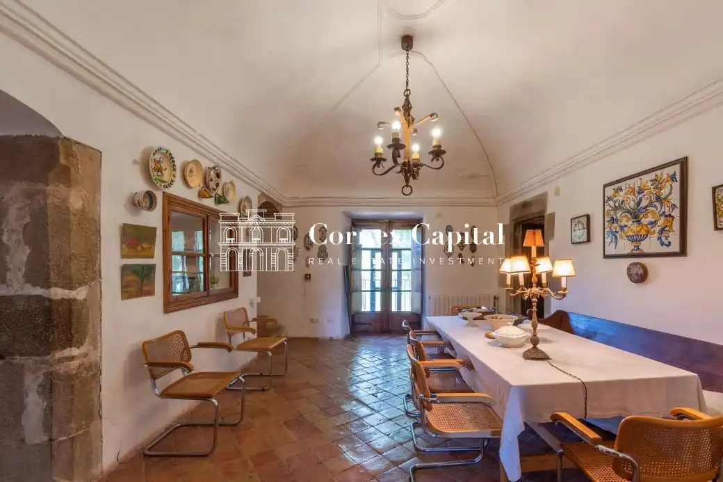Comedor de Finca rústica de alquiler en Rupià con Aire acondicionado, Calefacción y Jardín privado