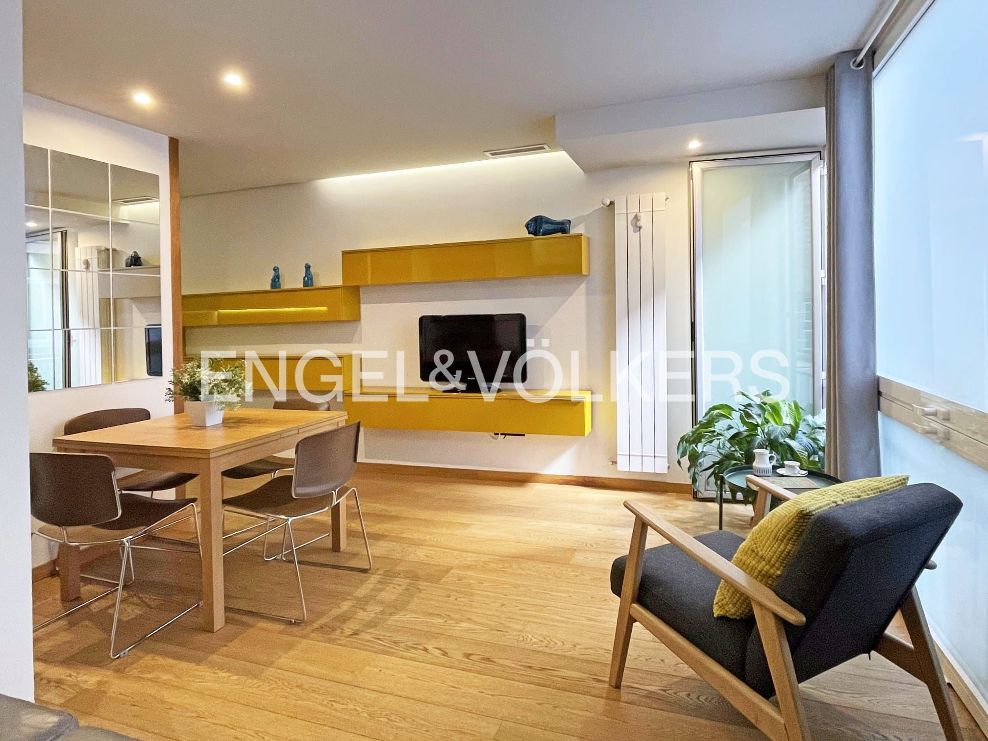 Sala d'estar de Pis de lloguer en  Madrid Capital amb Aire condicionat, Calefacció i Moblat